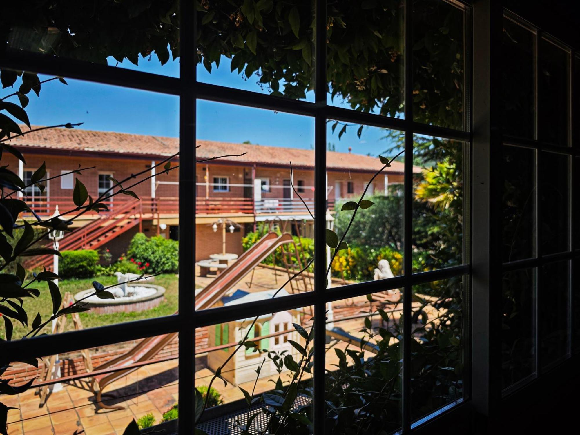 Espacio De Paz, Ideal Para Familias Villa Amalia La Llacuna Exterior photo